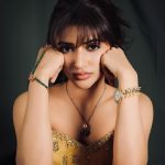 Sree Leela: స్ట్రాప్ లెస్ ఫ్రాక్ తో ఆకట్టుకుంటున్న శ్రీ లీల!