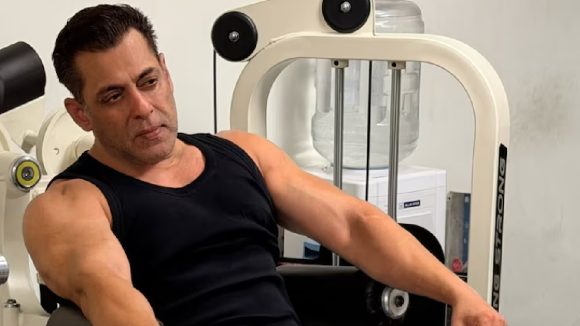Salman Khan  : అందరూ నన్ను అలాగే గుర్తించాలి..సల్మాన్ ఖాన్ షాకింగ్ ట్వీట్