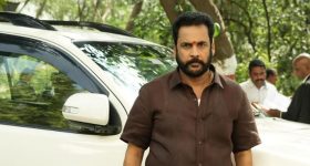 Actor Shivaji: పొలిటికల్ ఎంట్రీ పై శివాజీ కామెంట్స్.. నేనంటే భయం అంటూ!