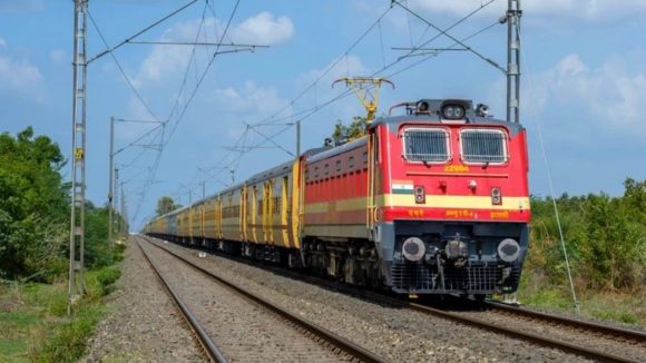 Sankranti Trains: సంక్రాంతికి మరో 11 ప్రత్యేక రైళ్లు.. టైమింగ్స్, స్టేషన్ల సమాచారం ఇదిగో