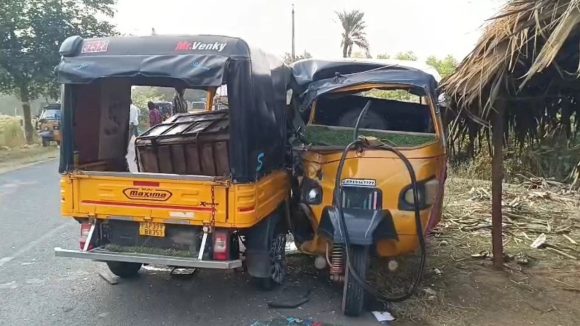 Two Autos Collided: ఎదురెదురుగా వస్తున్న రెండు ఆటోలు ఢీ.. స్పాట్‌లో ఎనిమిది మంది, ఇంతకీ ఎక్కడ?