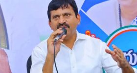 Etela Rajender: వాడో పిచ్చోడు.. బండి టార్గెట్‌గా ఈటెల రాజేందర్ సంచలన వ్యాఖ్యలు!