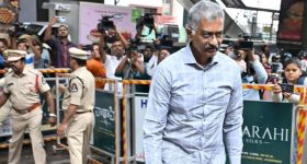 Data Theft Danger: మీ సోషల్ మీడియా, బ్యాంక్ డేటా చోరీ అయ్యే ప్రమాదం.. వెంటనే ఈ సెక్యూరిటీ సెట్టింగ్స్ మార్చండి