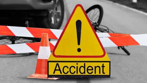 Road Accident: ఘోర రోడ్డు ప్రమాదం.. ఇద్దరు స్పాట్ డెడ్
