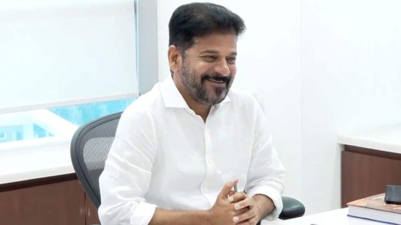 CM Revanth Reddy: డిల్లీలో సీడబ్ల్యూసీ మీటింగ్.. హస్తినకు మరోసారి సీఎం రేవంత్ రెడ్డి