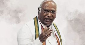Mallikarjun Kharge: MGNREGAను రద్దు చేసి.. పేదల కడుపుకొట్టారు: మల్లికార్జున ఖర్గే