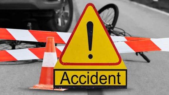 Sangareddy Accident: ఘోర రోడ్డు ప్రమాదం.. స్పాట్‌లో ముగ్గురు యువకులు మృతి