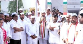 Ponnam Prabhakar: దేశాభివృద్ధిలో కాంగ్రెస్‌ కీలక పాత్ర పోషించింది: పొన్నం
