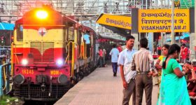 Visakha Railway Station: రూ.500 కోట్లతో విశాఖ రైల్వేస్టేషన్ అభివృద్ధి.. 14 ఫ్లాట్ ఫారాలు, 16 లైన్లు