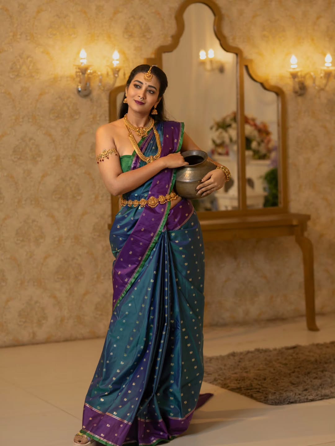 Anchor Bhanusri Images (Source: Instagram)