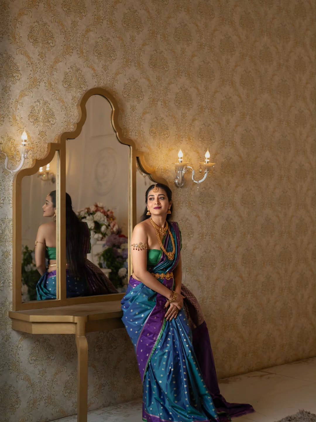 Anchor Bhanusri Images (Source: Instagram)