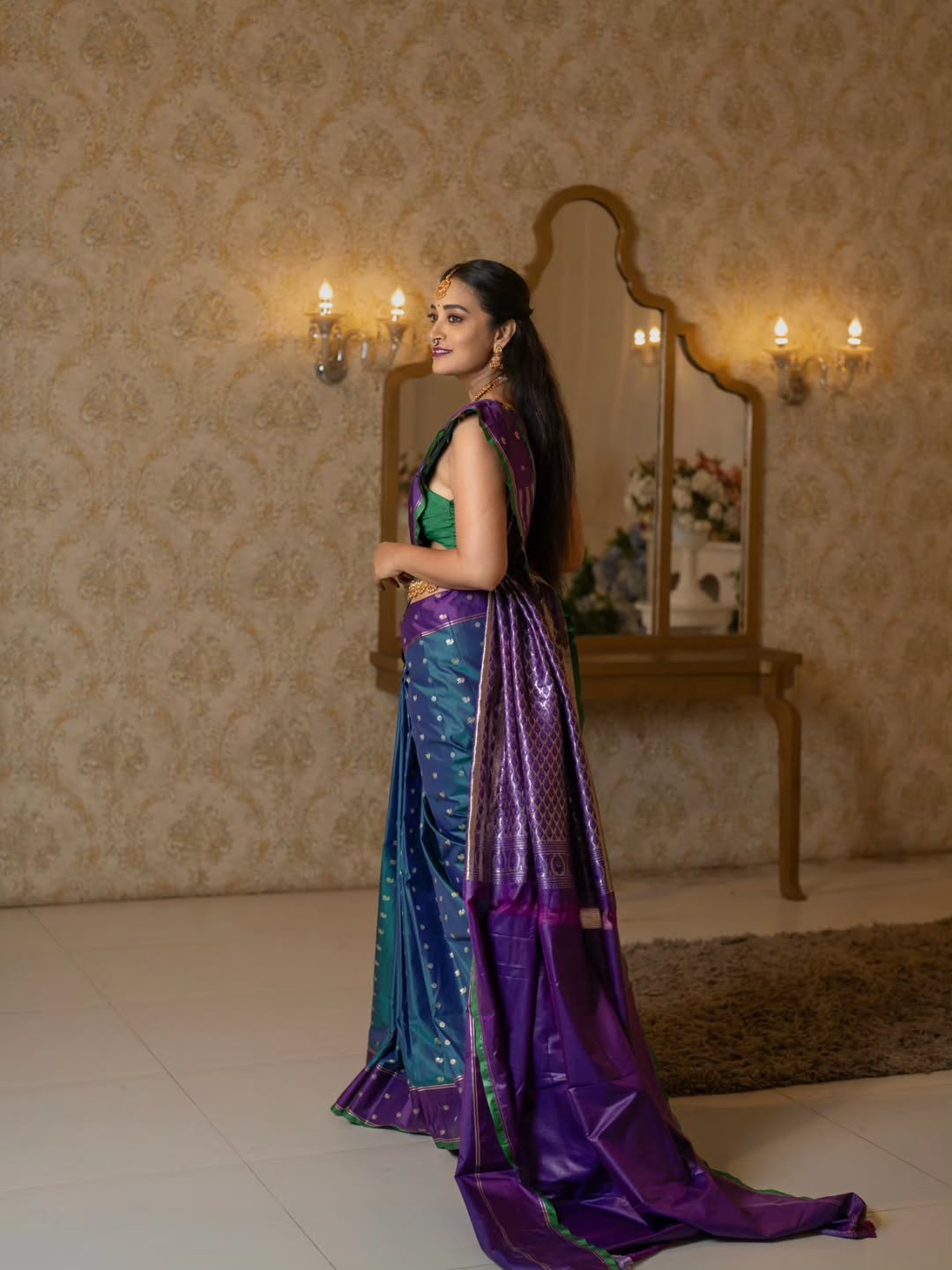 Anchor Bhanusri Images (Source: Instagram)
