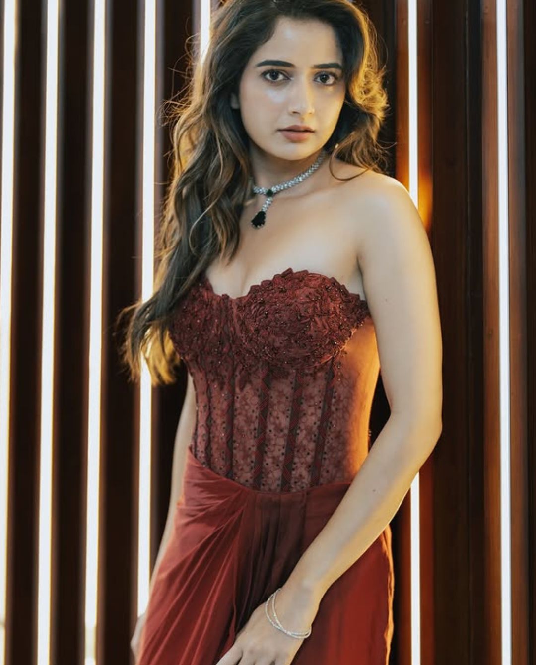 Ashika Ranganath : గార్జీయస్ లుక్ లో ఆషిక అదిరిపోయింది.. ఎంత అందంగా ఉందో..