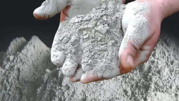 Fake Cement: ఇల్లు కట్టుకునేవారు జాగ్రత్త.. మార్కెట్లో నకిలీ సిమెంట్ కలకలం.. బ్రాండెడ్ సంచుల్లో విక్రయాలు