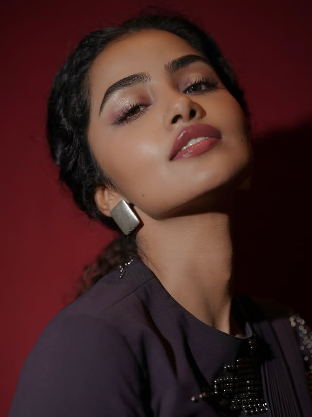 Anupama ParameswRan Photo Gallery