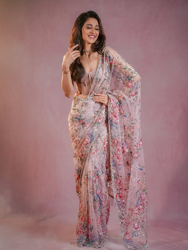 Regina cassandra Photo Gallery