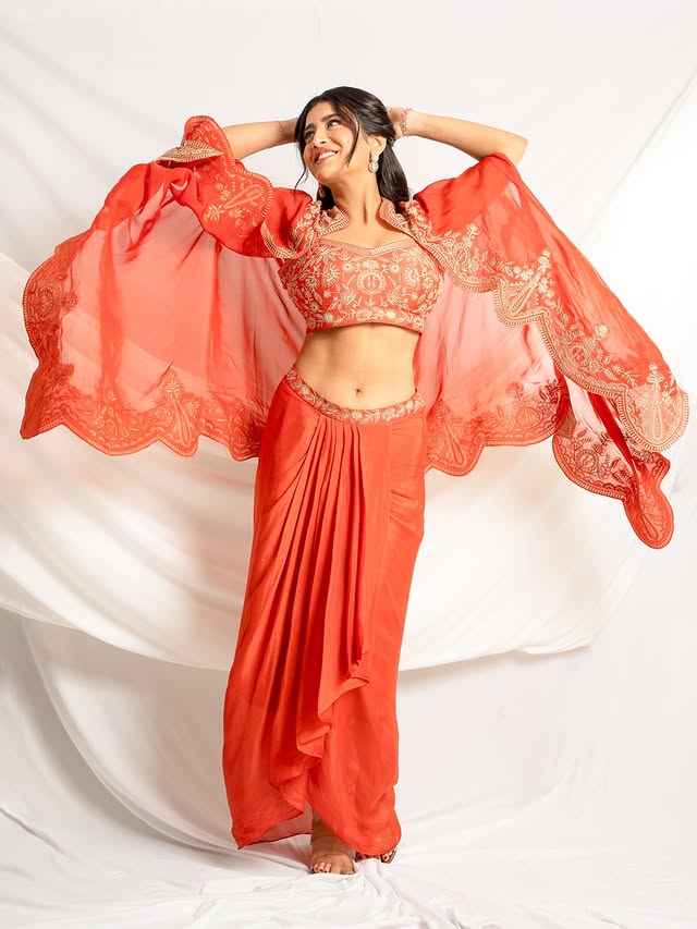 Rashi Singh ( Source / Instagram ) Rashi Singh photo Gallery