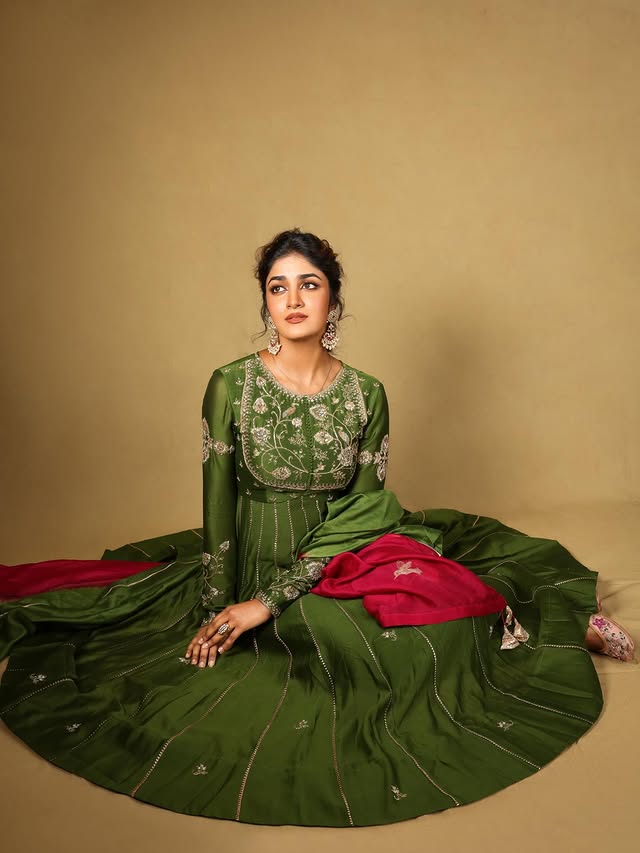 Dimple Hayathi Photo Gallery
