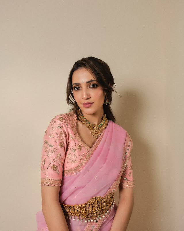 Nehashetty  Photo Gallery