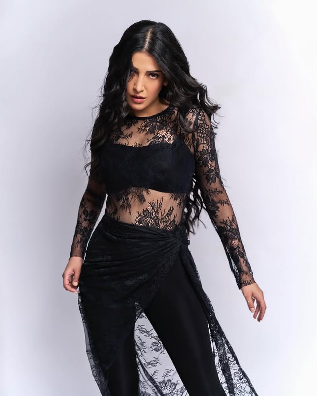 Shruthi Haasan photo Gallery
