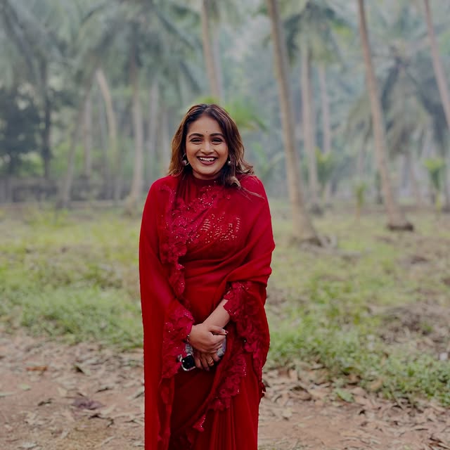 Yashaswini ( Source / Instagram) Yashaswini photo Gallery