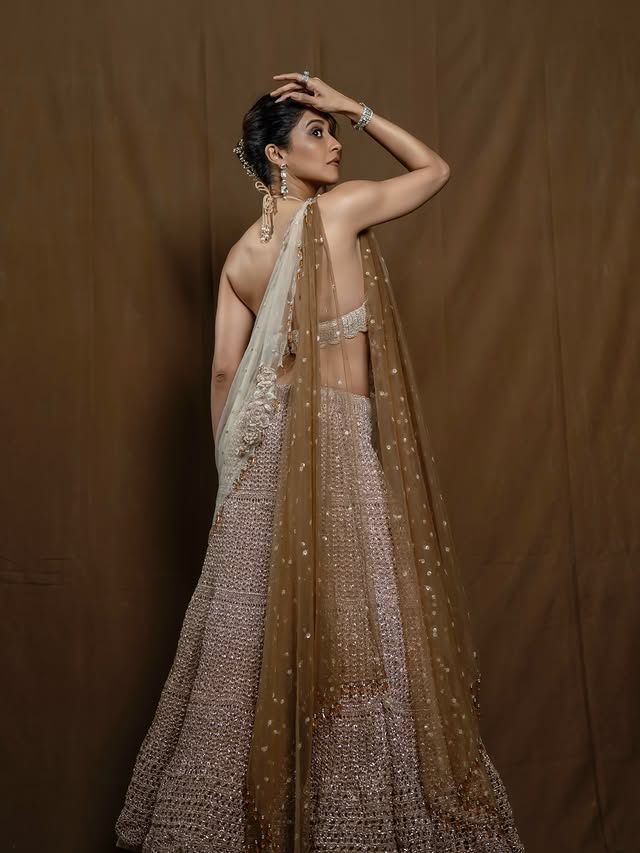 Regina cassandra Photo Gallery