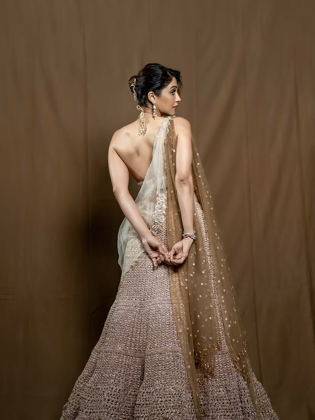 Regina cassandra Photo Gallery
