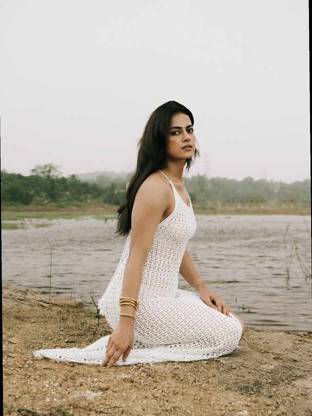Shraddha Srinath photo gallery