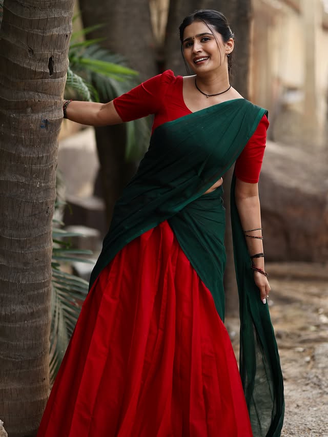 Kavya Shree photo Gallery