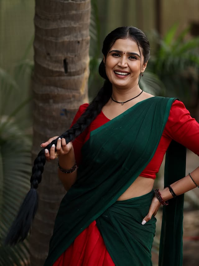 Kavya Shree photo Gallery