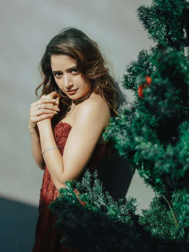 Ashika Ranganath Photo Gallery
