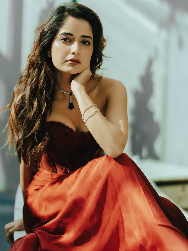 Ashika Ranganath Photo Gallery