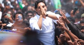 Jagan Birthday: జగన్ పుట్టినరోజు నేడు.. బెడిసికొట్టిన నేతల ప్లాన్, విమానంలో ‘షో’, ఏం జరిగింది?
