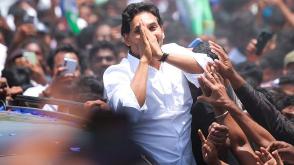 Jagan Birthday: జగన్ పుట్టినరోజు నేడు.. బెడిసికొట్టిన నేతల ప్లాన్, విమానంలో ‘షో’, ఏం జరిగింది?