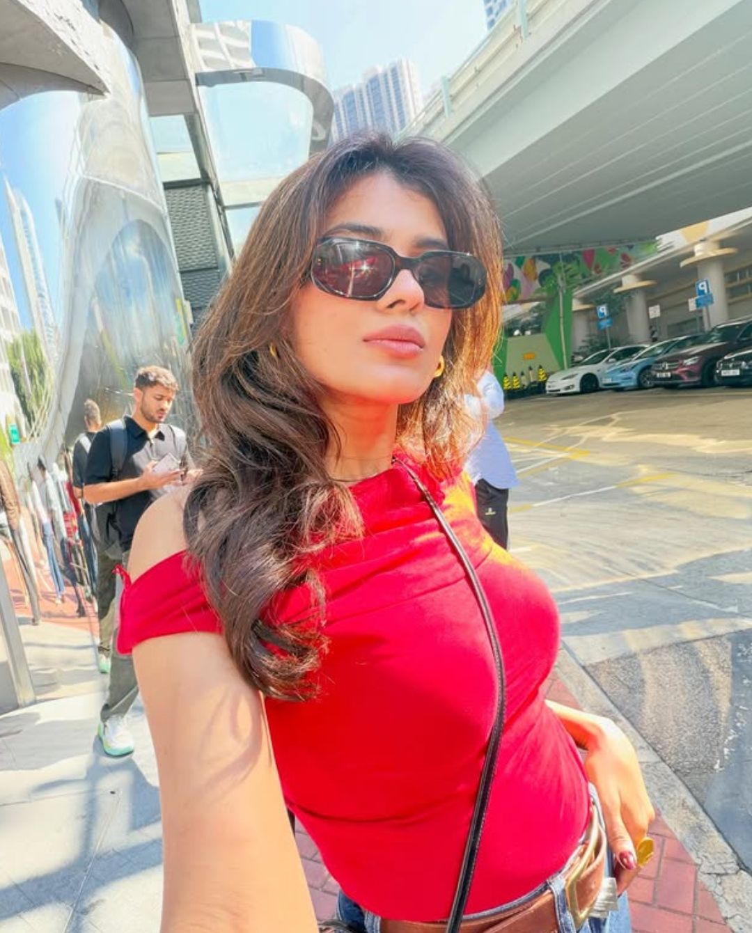 Hebah Patel : రెడ్ డ్రెస్ లో హీటెక్కిస్తున్న హెబ్బా..సో క్యూట్ కదా..