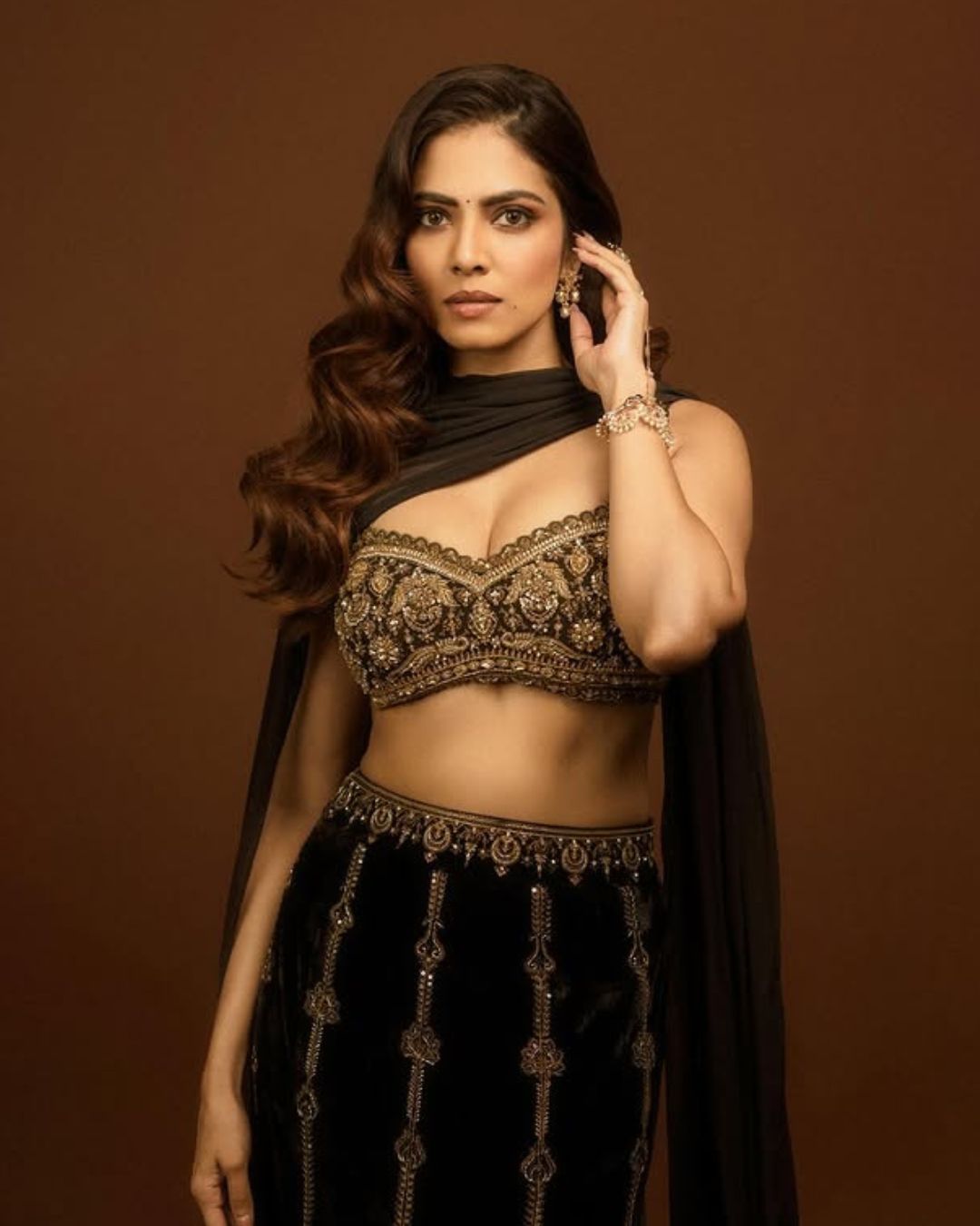 Malavika Mohanan : బ్లాక్ లెహంగాలో ప్రభాస్ బ్యూటీ అందాలు చూడతరమా.. ఏమందం మామా..
