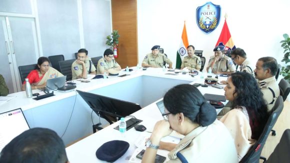 CP Sajjanar: నేరస్థులకు సరిహద్దులు లేవు,హైదరాబాద్ పరిధిలో మూడు కమిషనరేట్ల మాస్టర్ ప్లానేంటి?