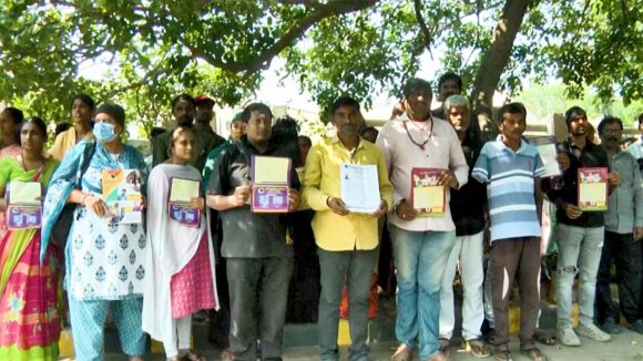 Financial Scam: బోర్డు తిప్పేసిన ‘లైఫ్‌ ఈజ్‌ బ్యూటిఫుల్‌’.. వడ్డీల పేరుతో 30 కోట్లు స్కామ్