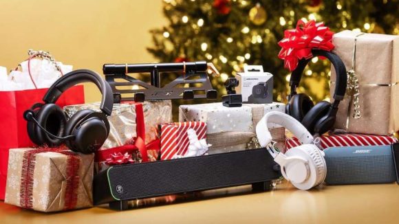 Christmas Tech Gifts: క్రిస్మస్ కోసం టెక్ గిఫ్ట్స్.. రూ.750 బడ్జెట్‌లో ఇవి బెస్ట్