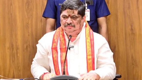 Ponnam Prabhakar: బీజేపీకి అనుబంధ సంఘంగా ఈసీ.. అధికారం కోసమే రాముడి జపం: మంత్రి పొన్నం