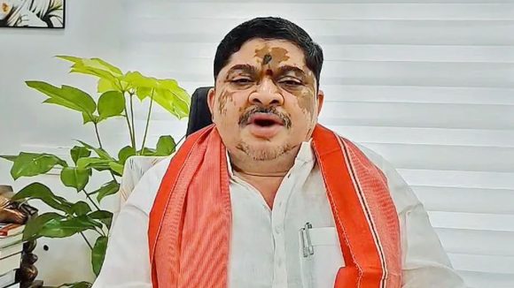 GHMC Ward Delimitation: ప్రజల కోసమే వార్డుల పునర్విభజన.. పాలన వికేంద్రీకరణే లక్ష్యం: మంత్రి పొన్నం ప్రభాకర్