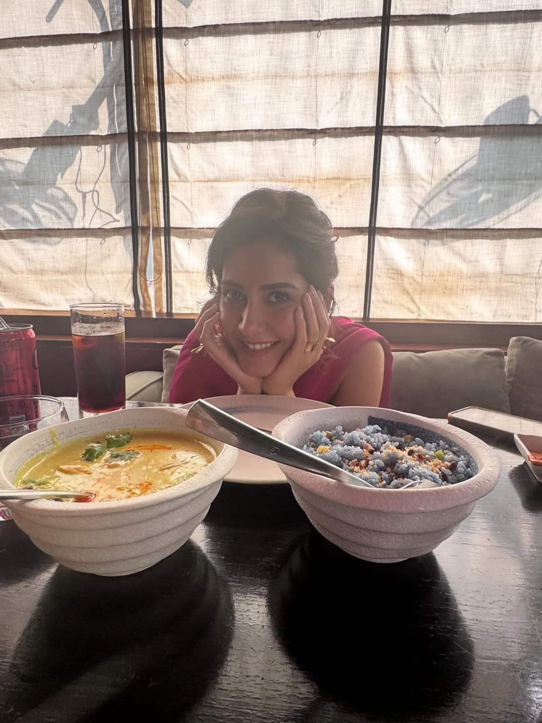 Rashi khanna Pics (Source: Instagram)