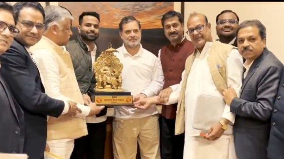 Rahul Gandhi: వైశ్య సమాజం సంక్షోభంలో ఉంది.. ఇది దేశ భవిష్యత్తుపై దాడి: రాహుల్ గాంధీ ఆవేదన