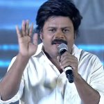 Raja Saab Pre Release Event :  2వేల కోట్లు పక్కా.. లేకుంటే నేను ఆ డబ్బులు ఇస్తాను.. ప్రభాస్ పై సప్తగిరి కామెంట్స్..