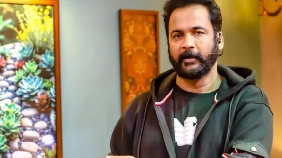 Sivaji: ముగిసిన శివాజీ విచారణ.. మహిళా కమిషన్ అడిగిన ప్రశ్నలు ఇవే!