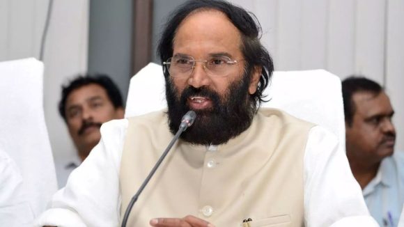 Uttam Kumar Reddy: పోలవరం – నల్లమల సాగర్ లింక్‌కు అనుమతులు ఇవ్వొద్దు..  పెండింగ్ బకాయిలు విడుదల చేయండి..కేంద్రానికి మంత్రి ఉత్తమ్ లేఖ