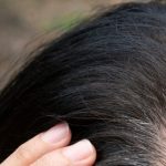 White Hair: ఒక్క తెల్లవెంట్రుక పీకితే అక్కడ పది పుట్టుకొస్తాయా?