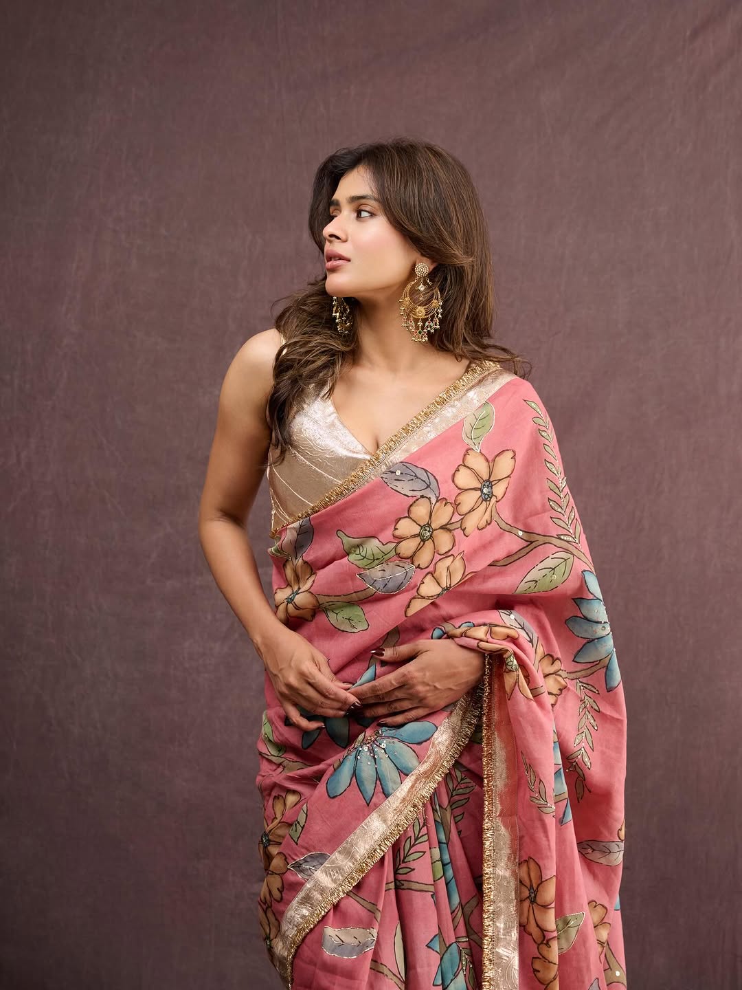 Actress Hebah Patel Photo Gallery