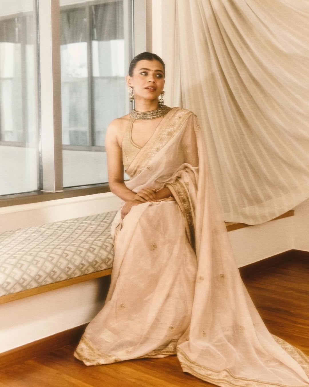 Actress Hebah Patel Photo Gallery