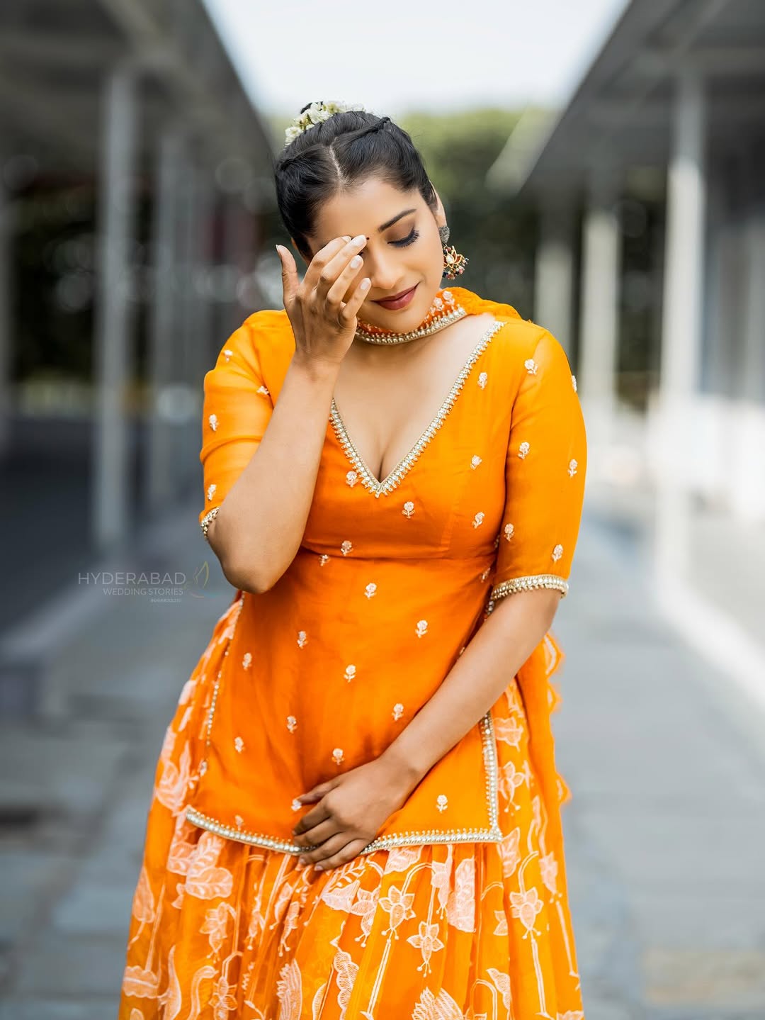 Actress Rashmi Gautam Photo Gallery